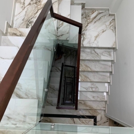 Đâu là địa chỉ phân phối gạch trang trí cầu thang đẹp?