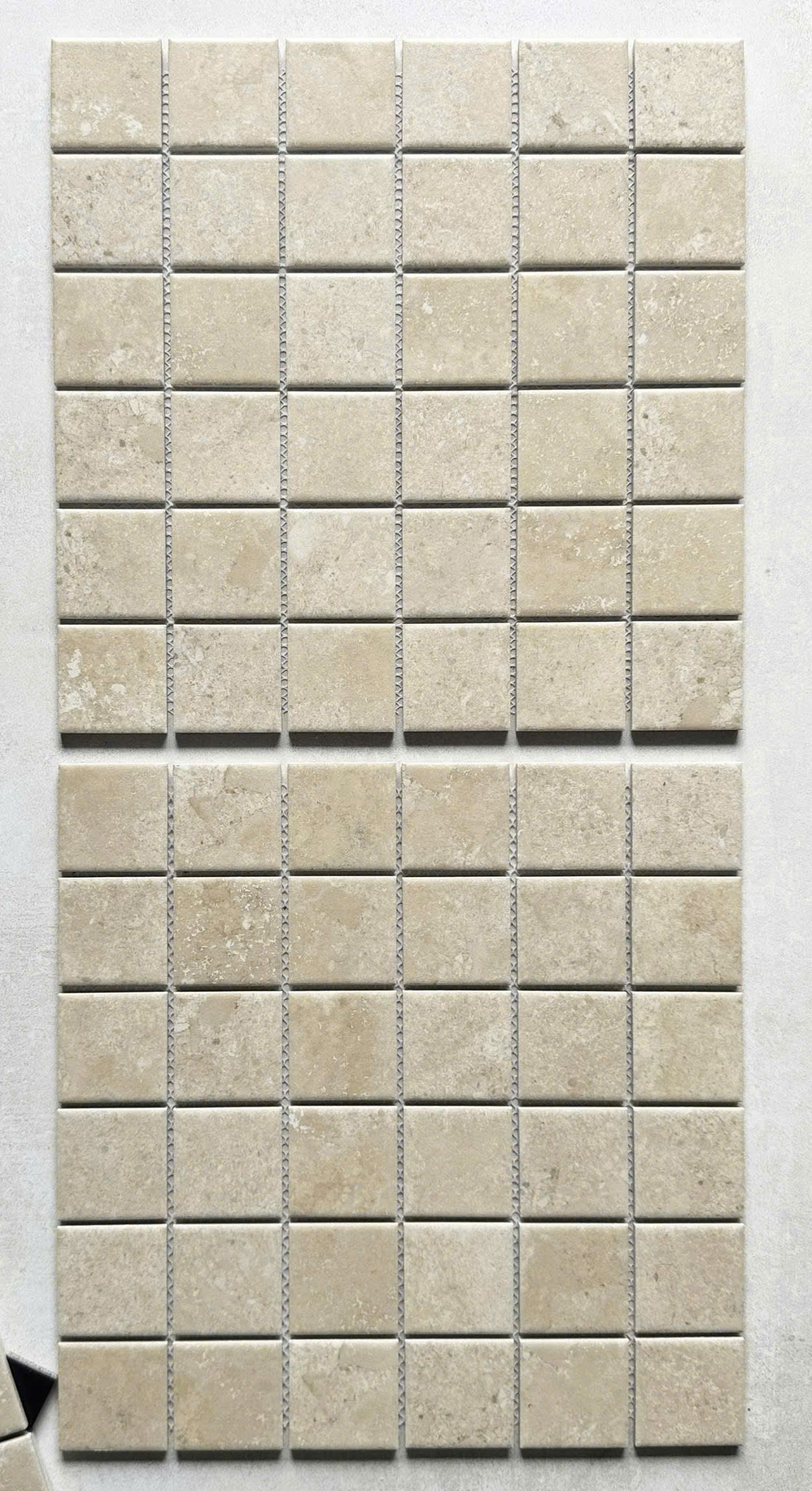 Gạch mosaic màu kem cổ điển 306x306mm trung quốc