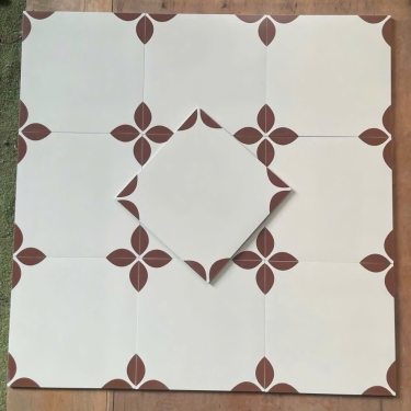 Gạch bông 30x30 giả cổ trắng hoa nâu 4 cánh     