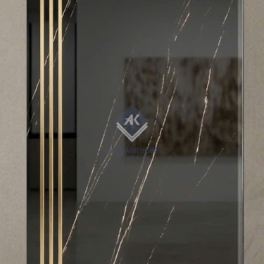 Gạch cầu thang 47x120 bề mặt màu đen khắc kim nhũ vàng