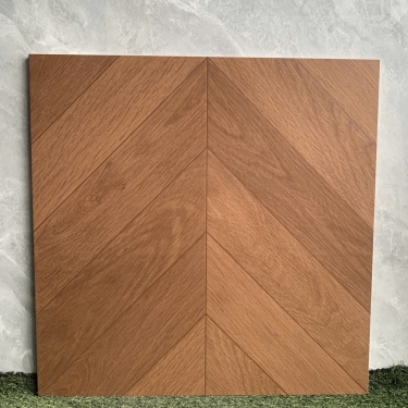 Gạch giả gỗ vân xương cá màu nâu đỏ 60x60 trung quốc