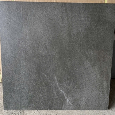 Gạch 60x60 đá đồng chất màu xám đậm đen vân đá bề mặt rustic nhám