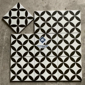 Gạch bông 20x20 đồng tiền đen nền trắng kem bề mặt mờ