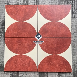 Gạch bông 20x20 hoạ tiết hình tròn đỏ trầm nền trắng kem bề mặt mờ