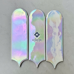 Gạch thẻ lông vũ màu trắng xà cừ ngọc trai ánh hồng tím bề mặt bóng gợn sóng