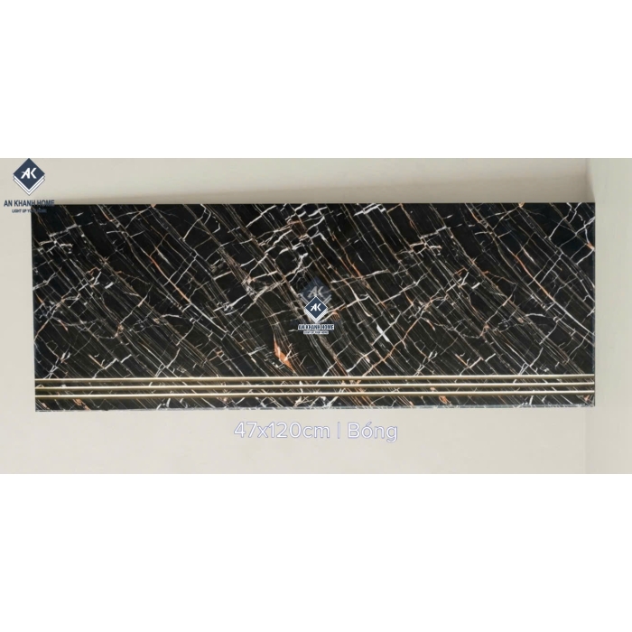 Gạch lát cầu thang đen vân đá nhũ vàng khắc kim 47x120cm