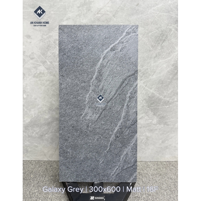 Gạch nhập khẩu Ấn Độ 30x60 vân sóng biển màu xám nhạt Galaxy Grey bề mặt mờ