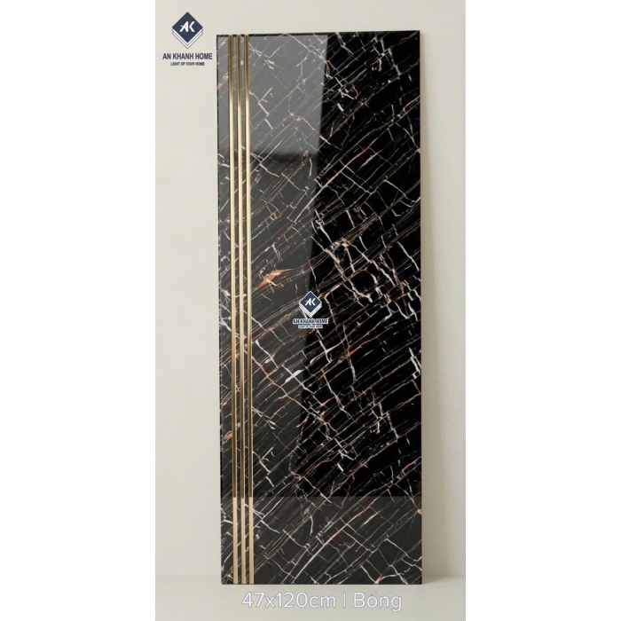 Gạch lát cầu thang đen vân đá nhũ vàng khắc kim 47x120cm