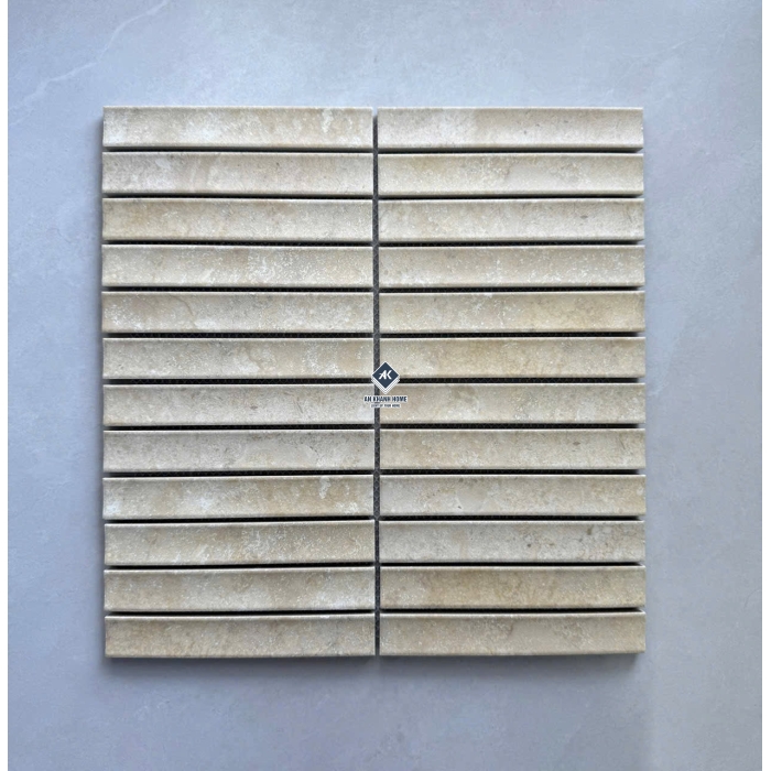 Gạch mosaic vân đá travertine màu kem mờ thanh lõm
