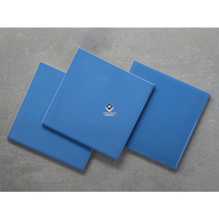 BST Gạch thẻ 10x10 cm subway đơn sắc men phẳng bóng