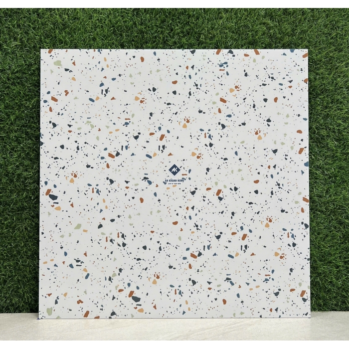 Gạch 60x60 terrazzo màu trắng hạt màu xanh dương cam mờ