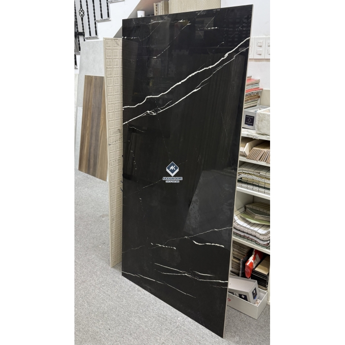 Gạch 80x160 đen bóng vân tia chớp Black Mequina siêu bóng