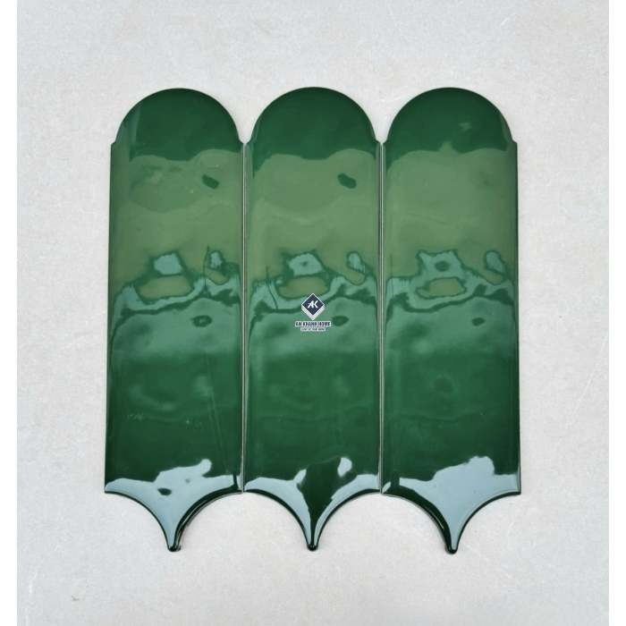 Gạch thẻ lông vũ màu xanh lá đậm bề mặt bóng gợn sóng